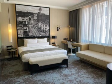 ストライプス・クアラルンプール宿泊記ブログ。エグゼクティブスタジオルーム(1215号室)レビュー【Hotel Stripes Kuala Lumpur, Autograph Collection】