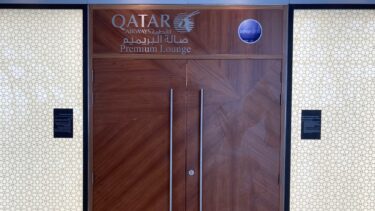 【2025年最新版】バンコク・カタール航空プレミアムラウンジ利用記ブログ。アクセス・室内の様子・フードやドリンクなどをご紹介【Qatar Airways Lounge・Bangkok Suvarnabumi】