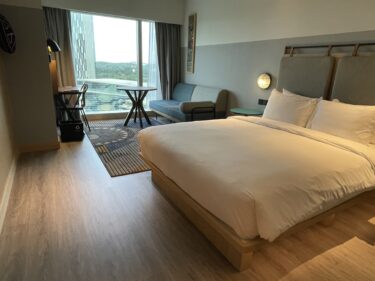モクシー・プトラジャヤのブースタークイーンルーム（1107号室）宿泊記ブログ【Moxy Putrajaya】